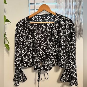 Woman’s Wrap Blouse. Flower Pattern. Bell sleeves. SHEIN US Size Large 8/10